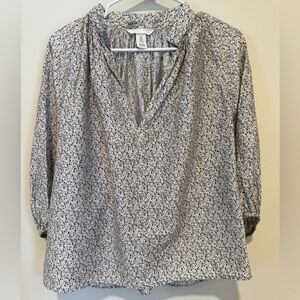 H&M Black and White Patterned Blouse